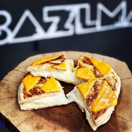 3 PEYNİRLİ BAZLAMA TOST