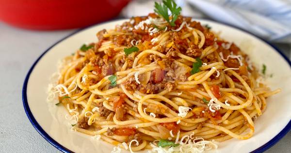 SPAGETTİ BOLONEZ