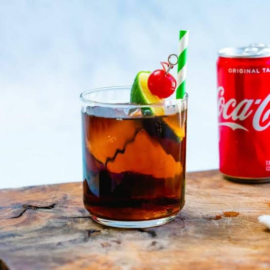 VODKA COLA